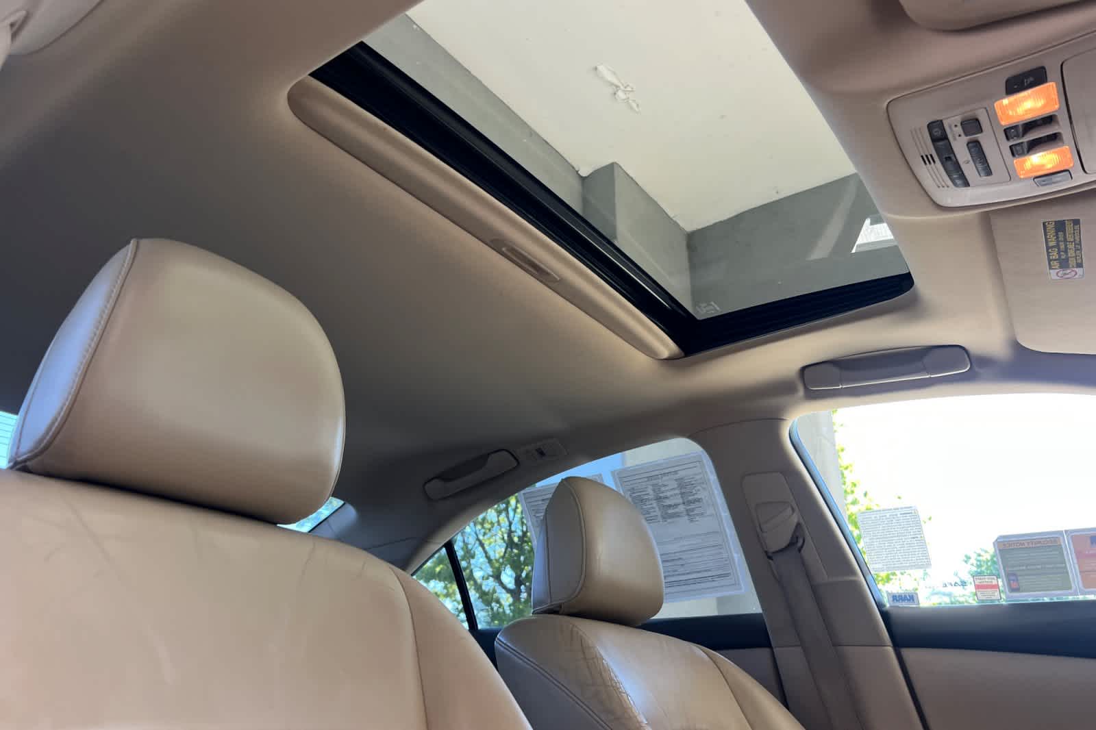Thumbnail: 2011 Lexus ES - 16