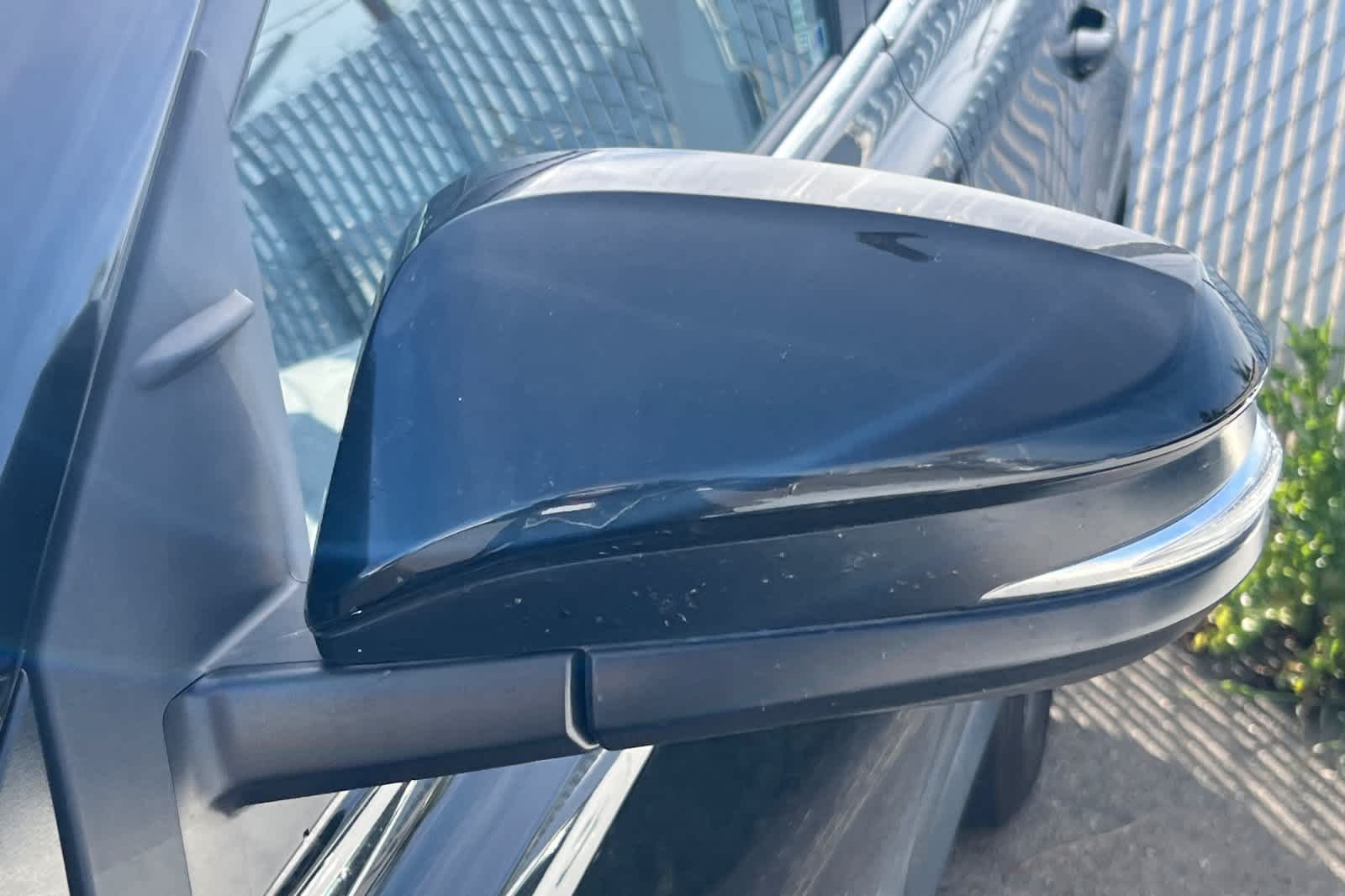 Thumbnail: 2018 Toyota RAV4 - 20