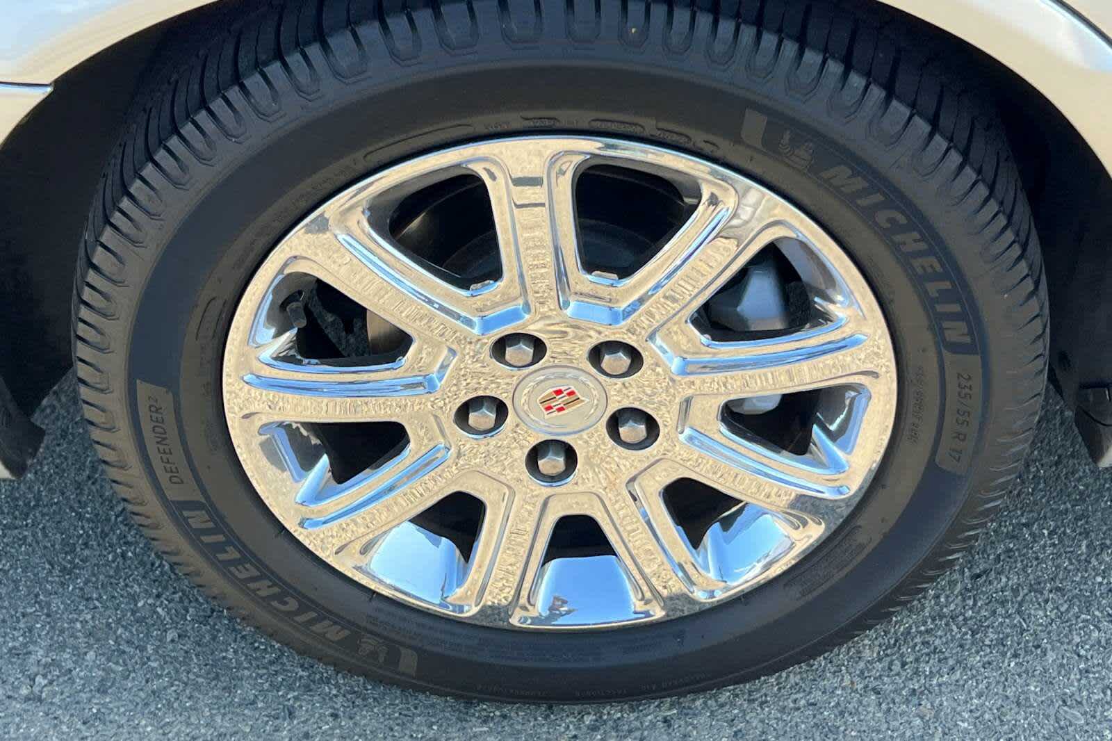 2009 Cadillac DTS  14