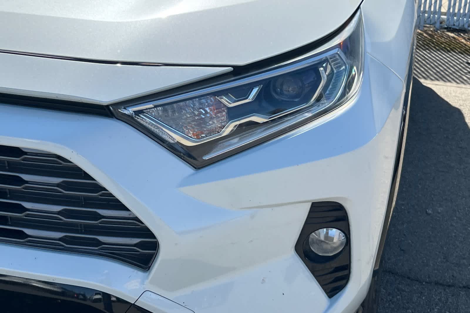 Thumbnail: 2019 Toyota RAV4 - 11