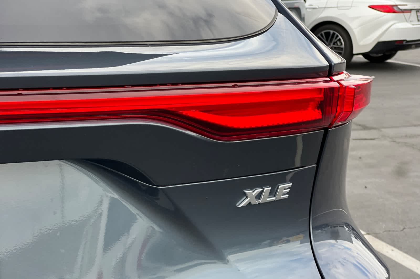 Thumbnail: 2024 Toyota Venza - 28