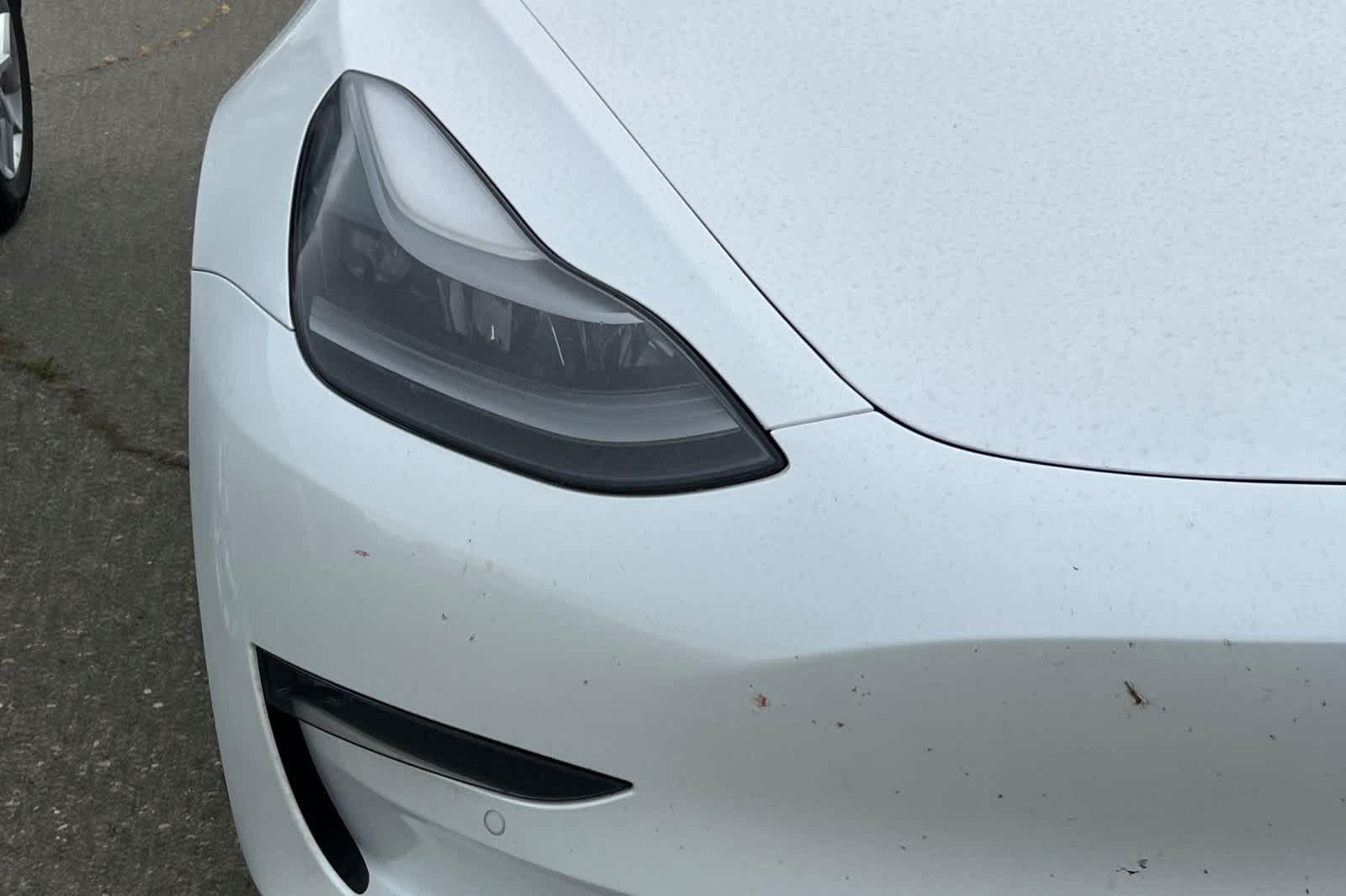 Thumbnail: 2022 Tesla Model 3 - 14