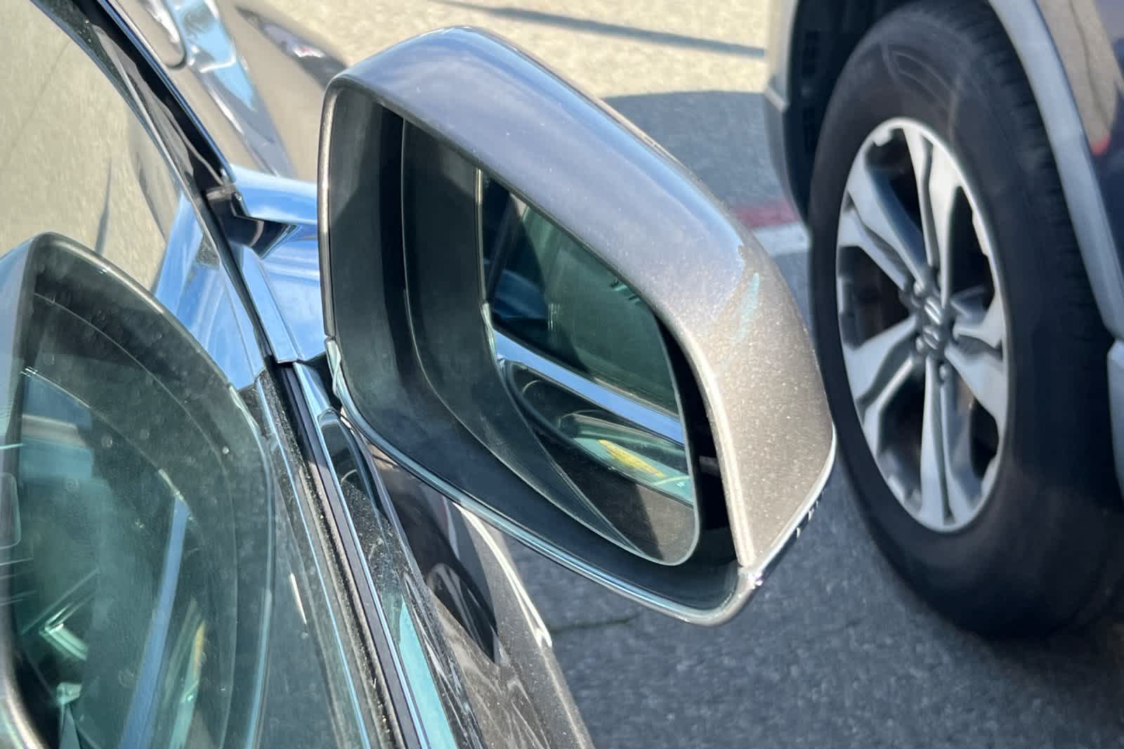 Thumbnail: 2015 Tesla Model S - 13