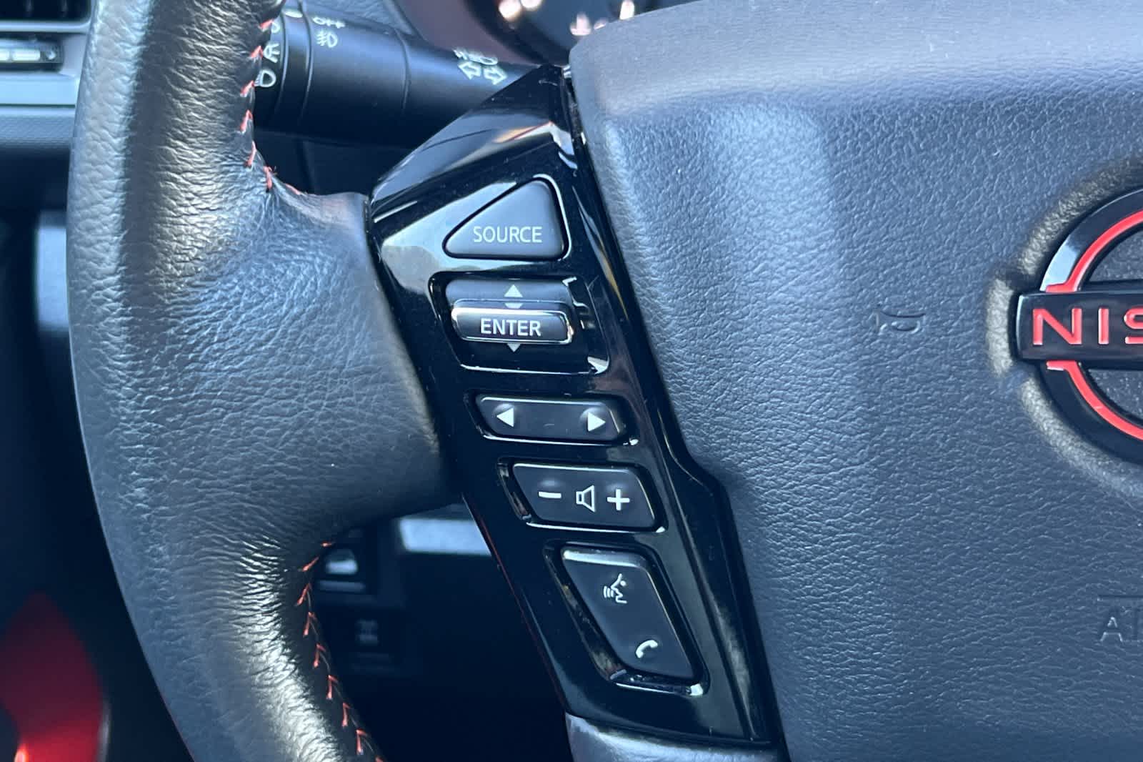 Thumbnail: 2023 Nissan Frontier - 25