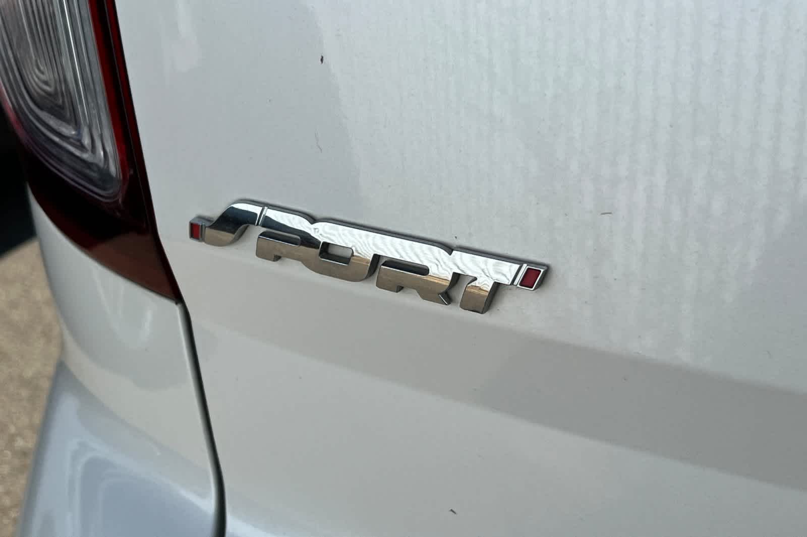 Thumbnail: 2015 Ford Explorer - 7