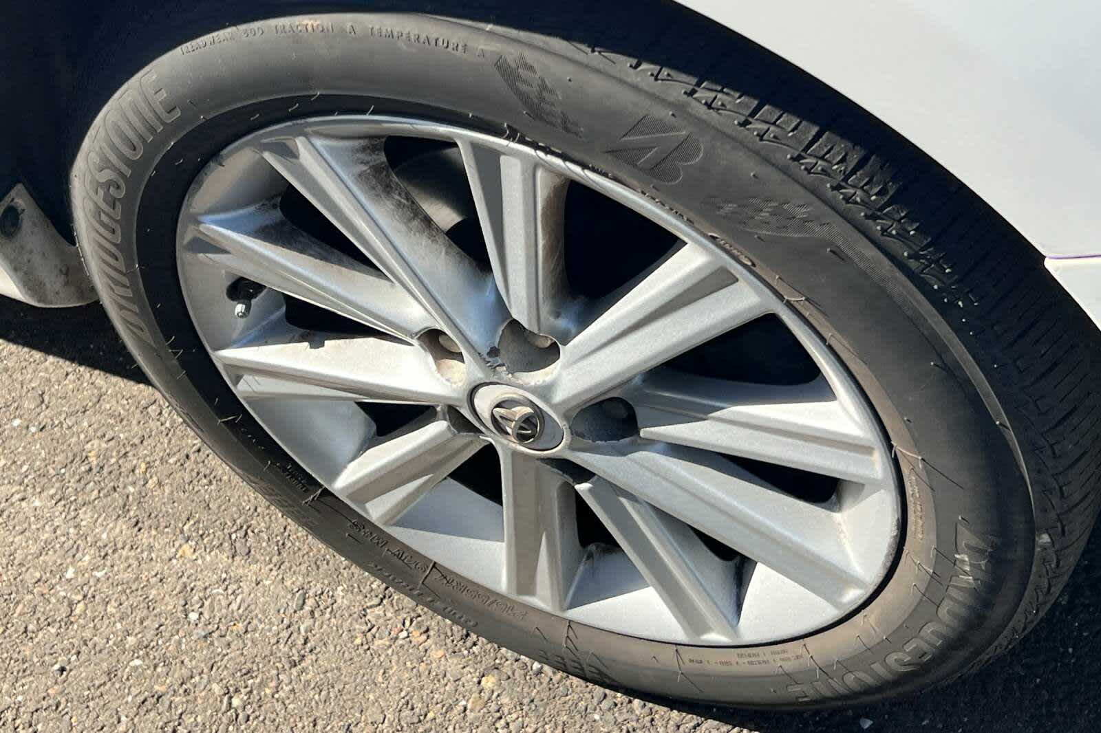Thumbnail: 2013 Toyota Camry - 12