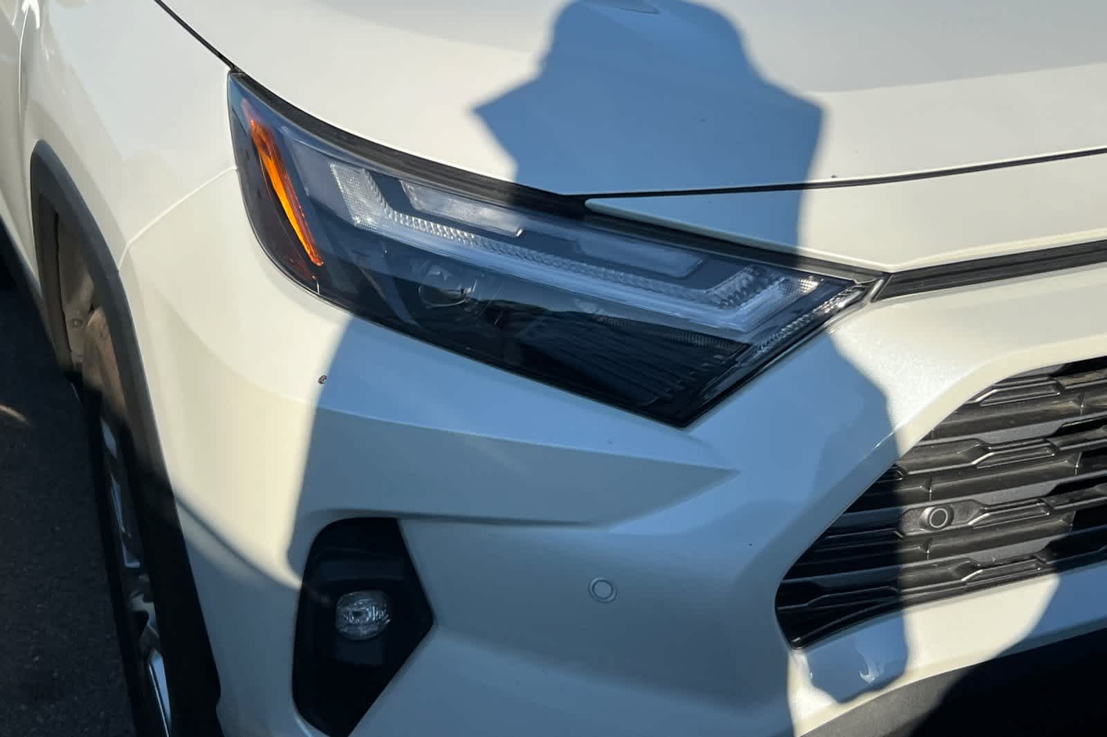 Thumbnail: 2022 Toyota RAV4 - 14