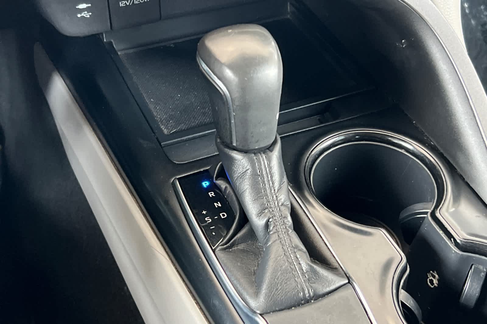 Thumbnail: 2018 Toyota Camry - 20