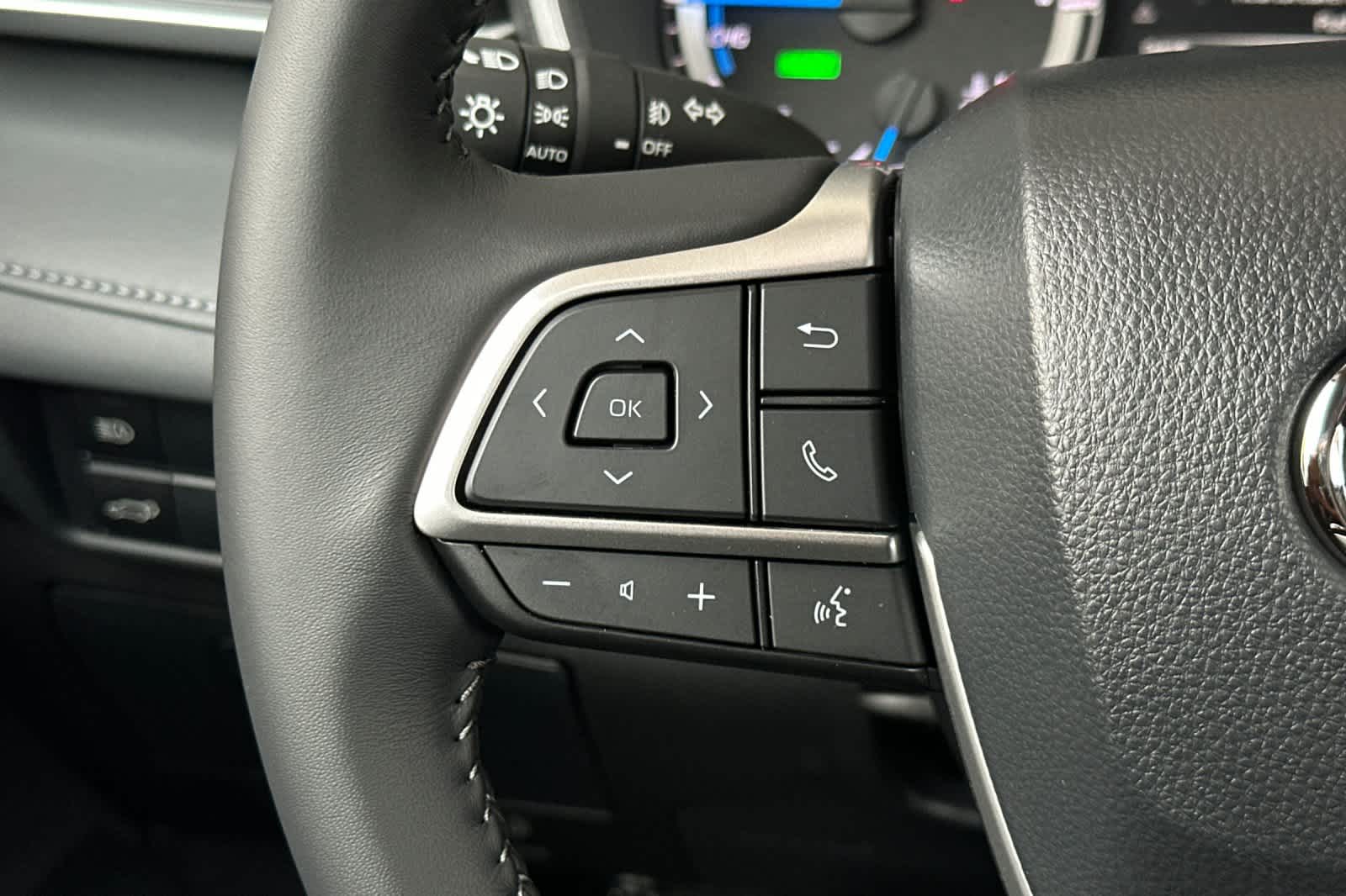 Thumbnail: 2026 Toyota Highlander - 27