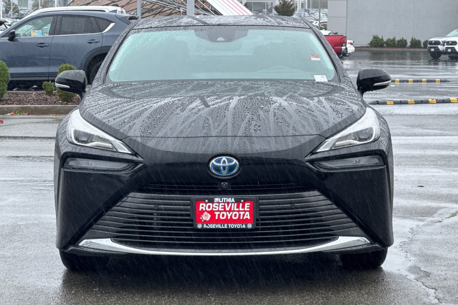 Thumbnail: 2022 Toyota Mirai - 10