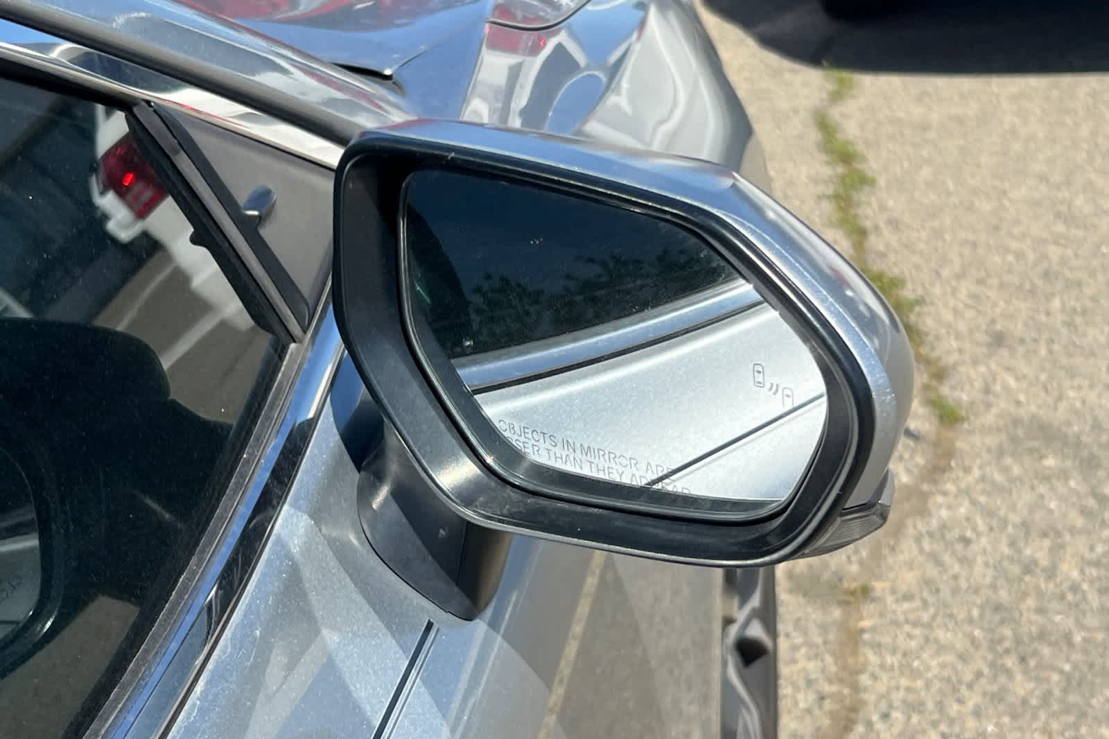 Thumbnail: 2021 Toyota Camry - 16