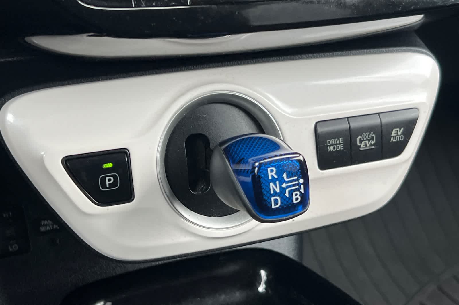 Thumbnail: 2017 Toyota Prius Prime - 23