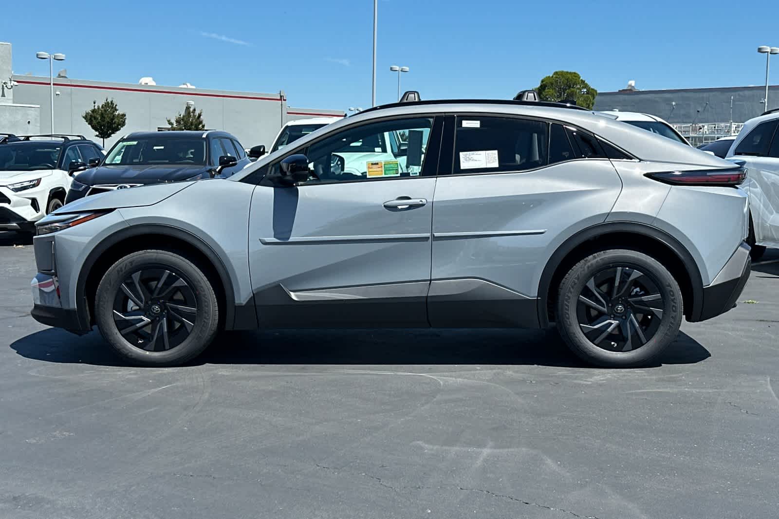 Thumbnail: 2026 Toyota C-HR - 5
