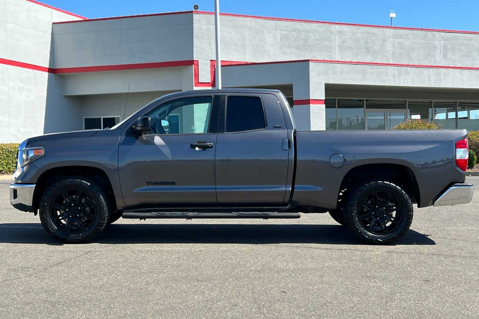 2018 Toyota Tundra SR5 9