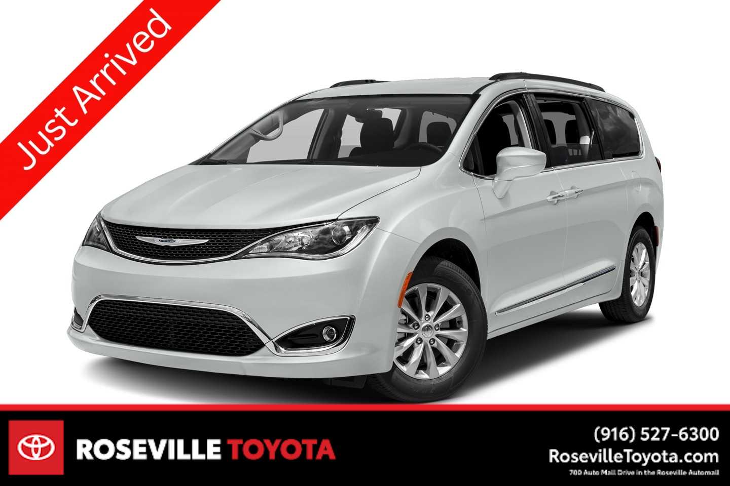 Thumbnail: 2017 Chrysler Pacifica - 1