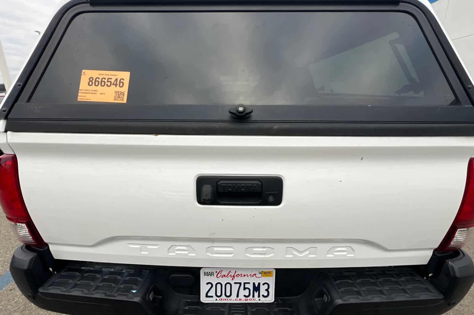 Thumbnail: 2021 Toyota Tacoma - 16