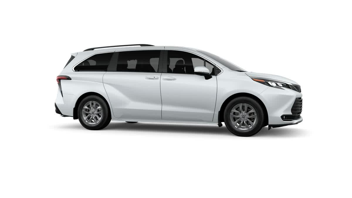 Thumbnail: 2026 Toyota Sienna - 13