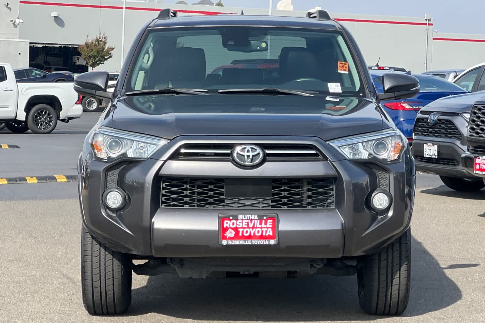 Thumbnail: 2020 Toyota 4Runner - 10