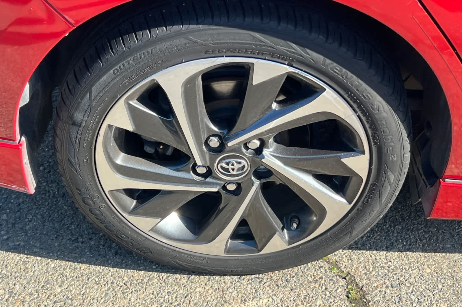 Thumbnail: 2018 Toyota Corolla iM - 17