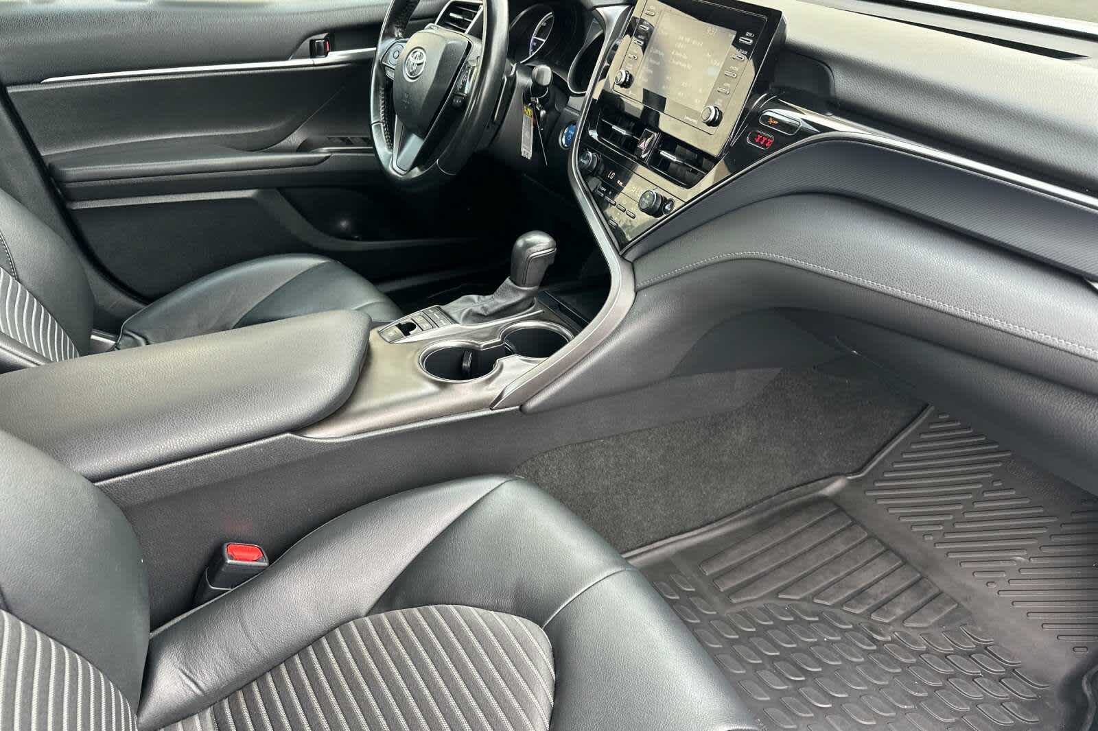 Thumbnail: 2024 Toyota Camry - 16