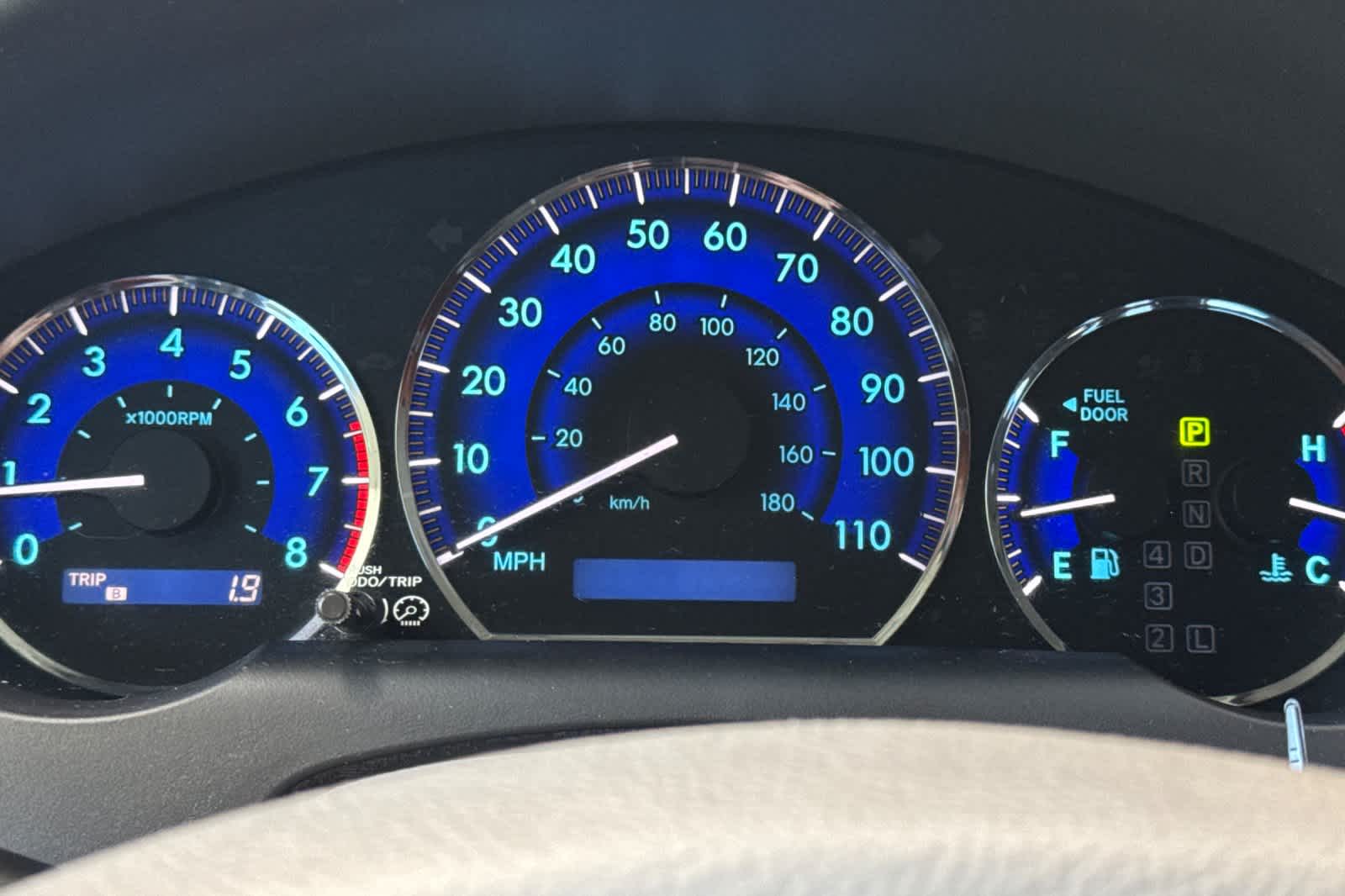 Thumbnail: 2010 Toyota Sienna - 29