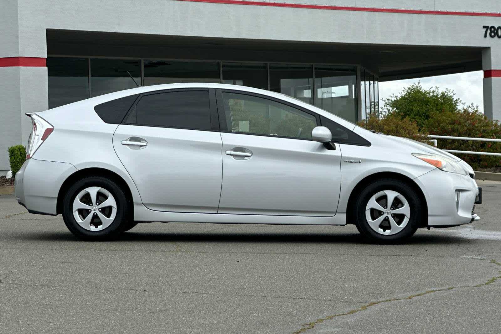 2012 Toyota Prius Three 6