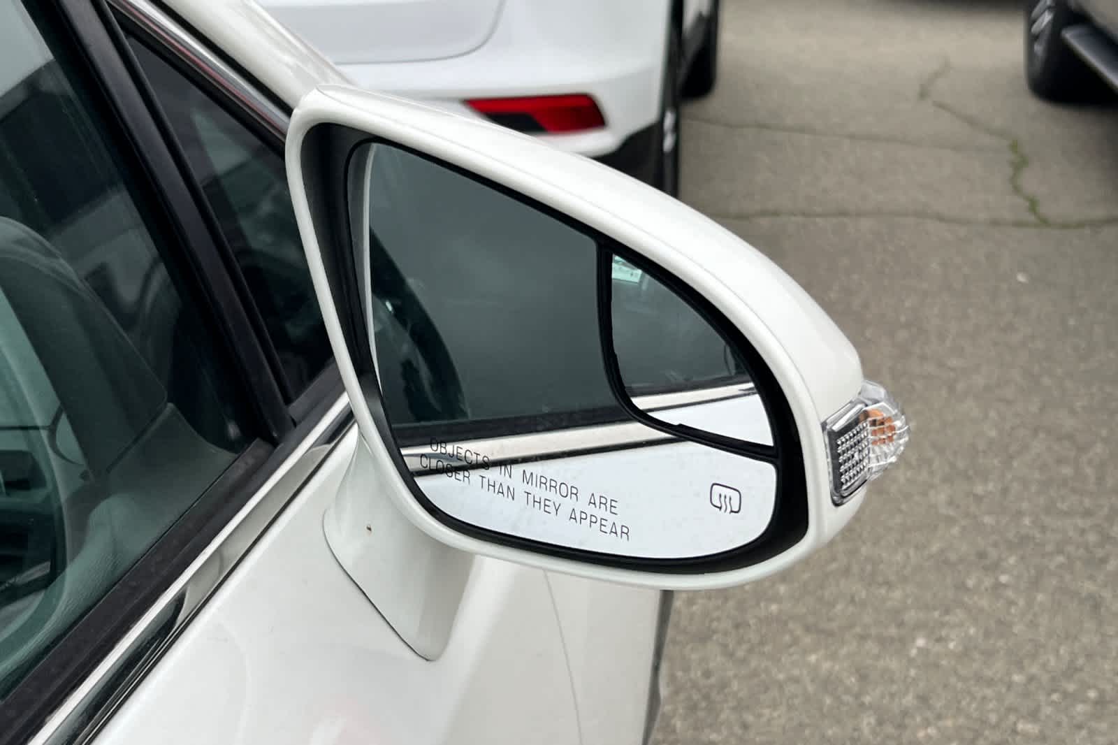 Thumbnail: 2013 Toyota Venza - 13