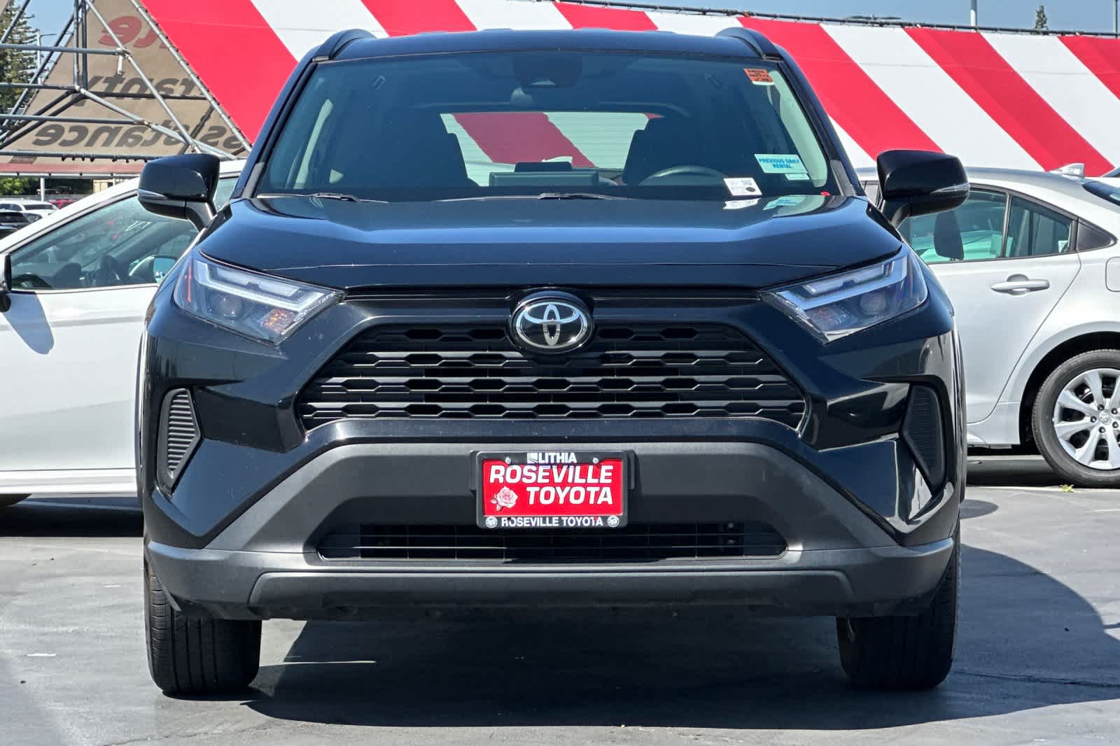 Thumbnail: 2023 Toyota RAV4 - 10