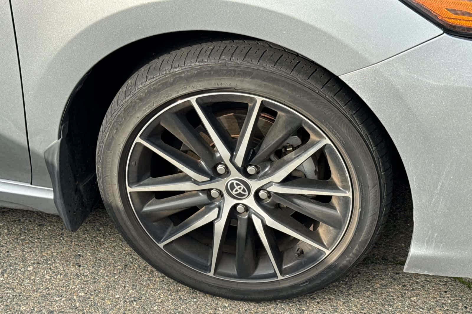 Thumbnail: 2022 Toyota Camry - 12