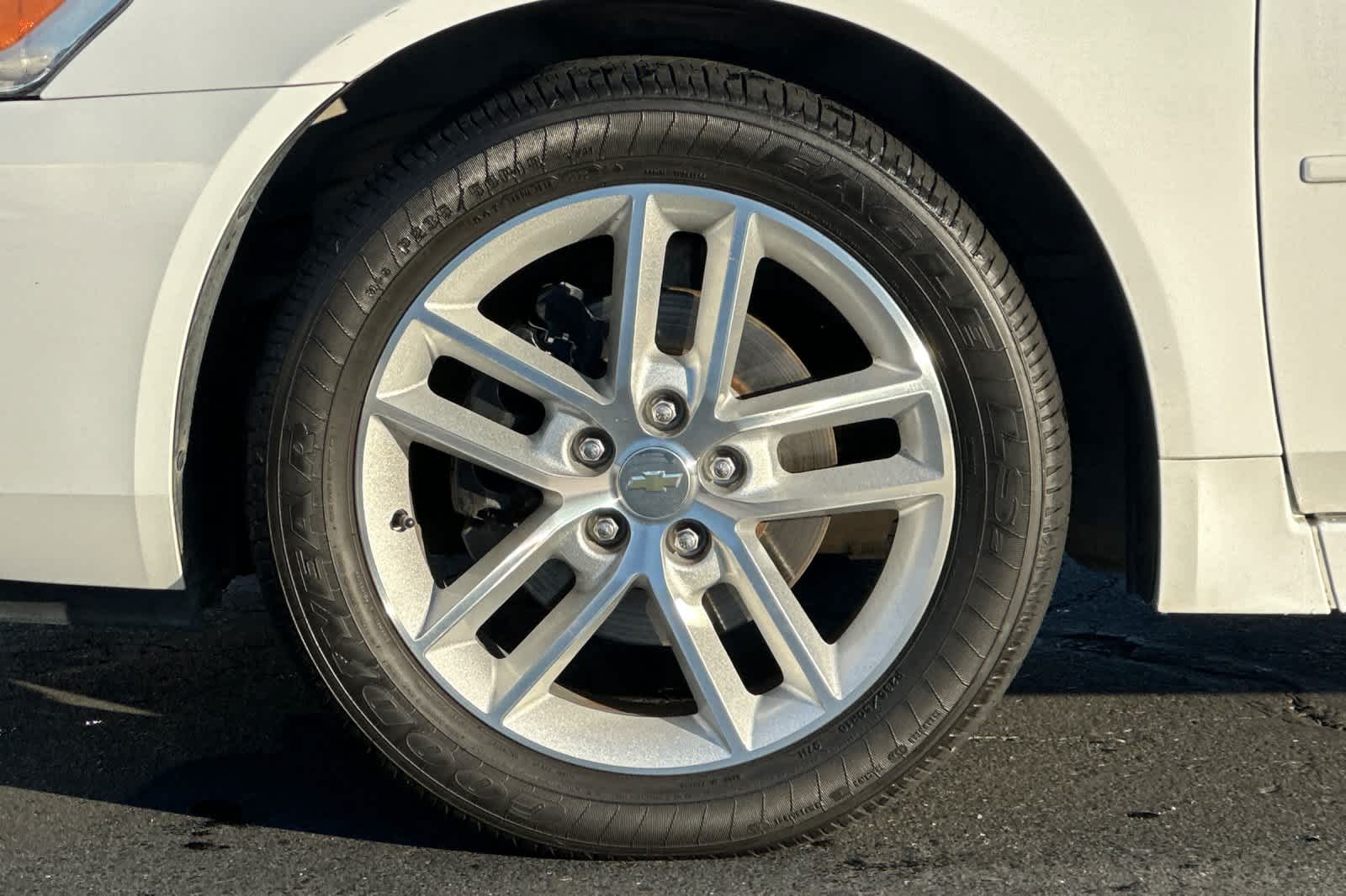 Thumbnail: 2013 Chevrolet Impala - 27