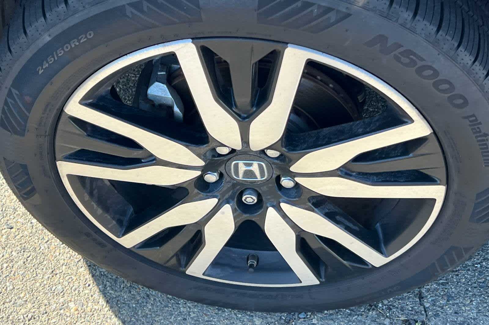 2022 Honda Pilot Elite 22