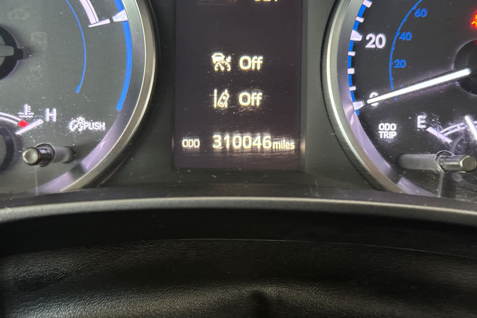 2018 Toyota Highlander LE 30