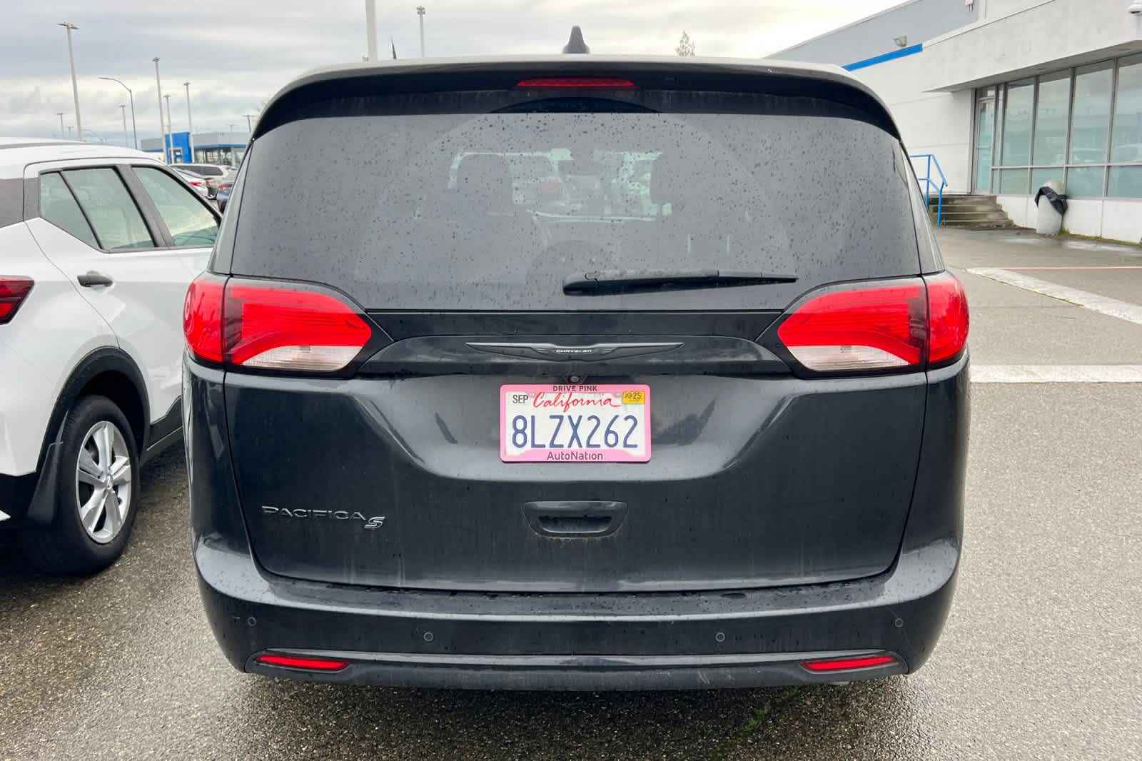 Thumbnail: 2019 Chrysler Pacifica - 5