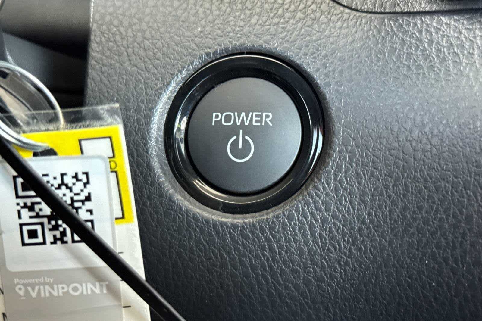 2025 Toyota Camry XSE 24