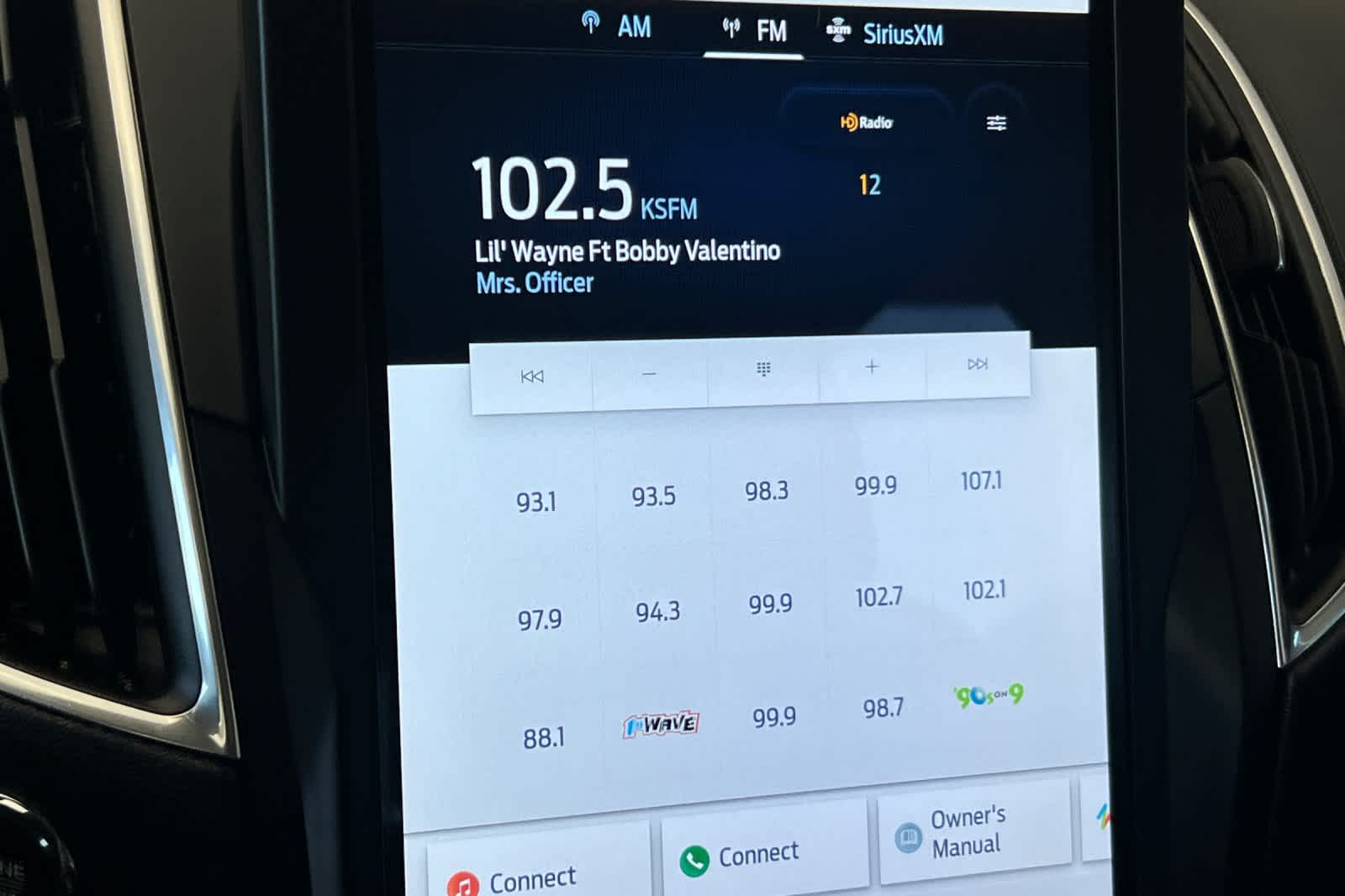 Thumbnail: 2022 Ford Edge - 21