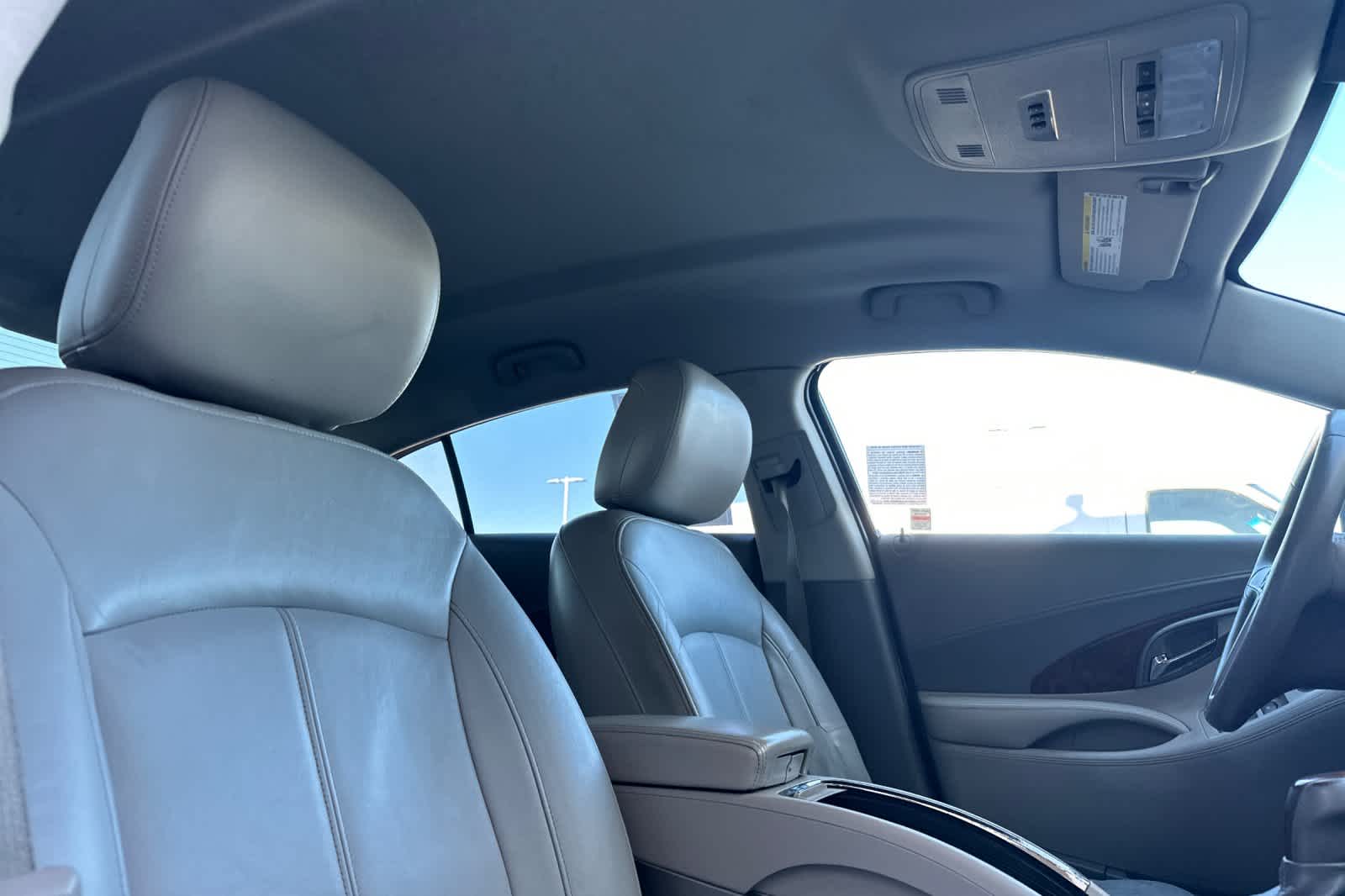 Thumbnail: 2011 Buick LaCrosse - 17
