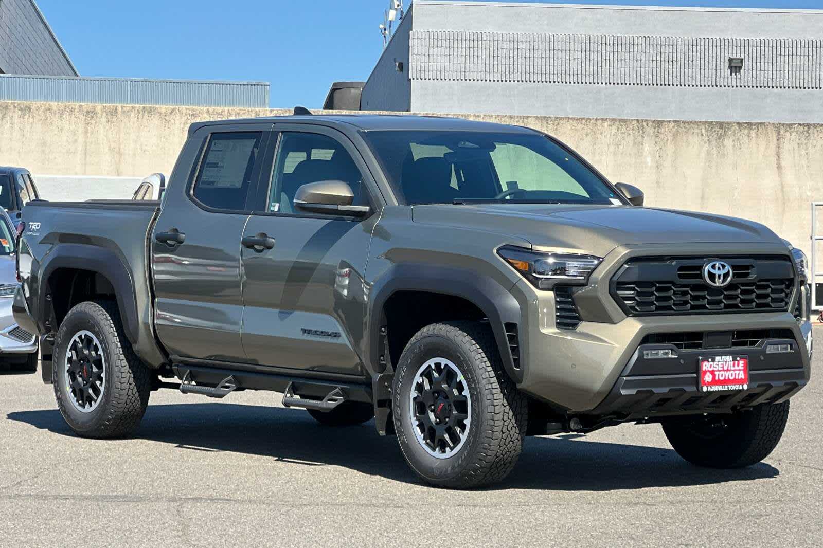 Thumbnail: 2025 Toyota Tacoma - 9