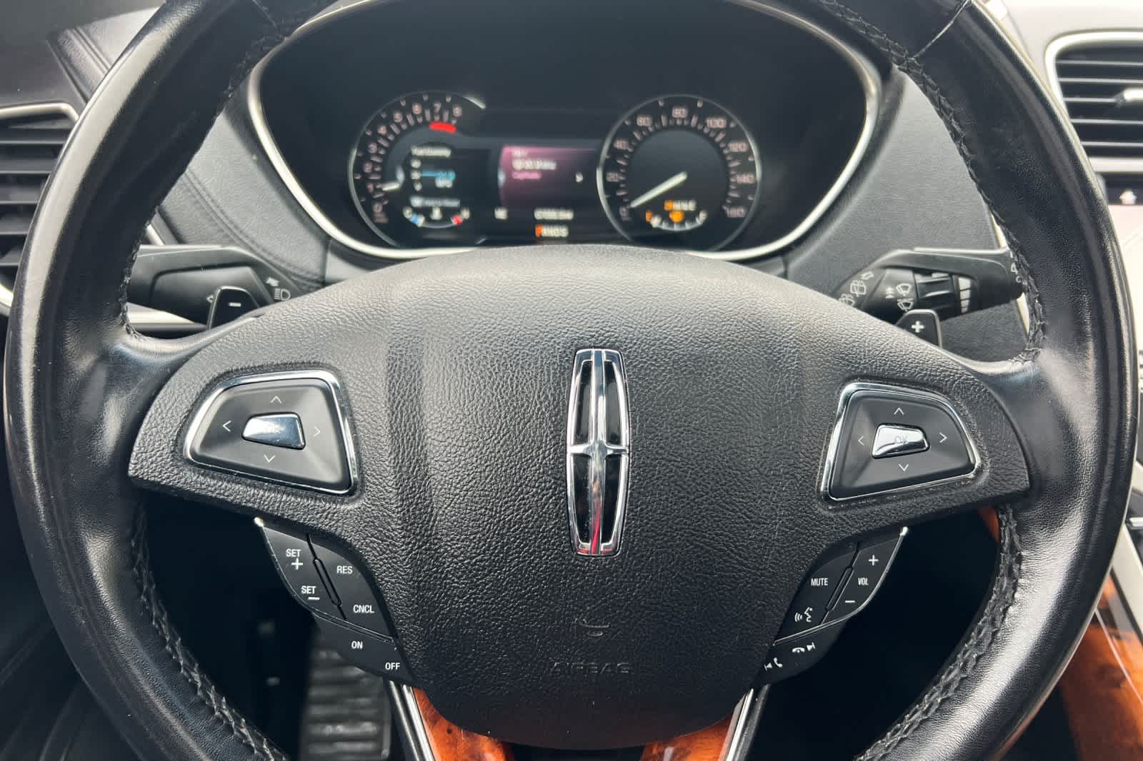 Thumbnail: 2018 Lincoln MKX - 26