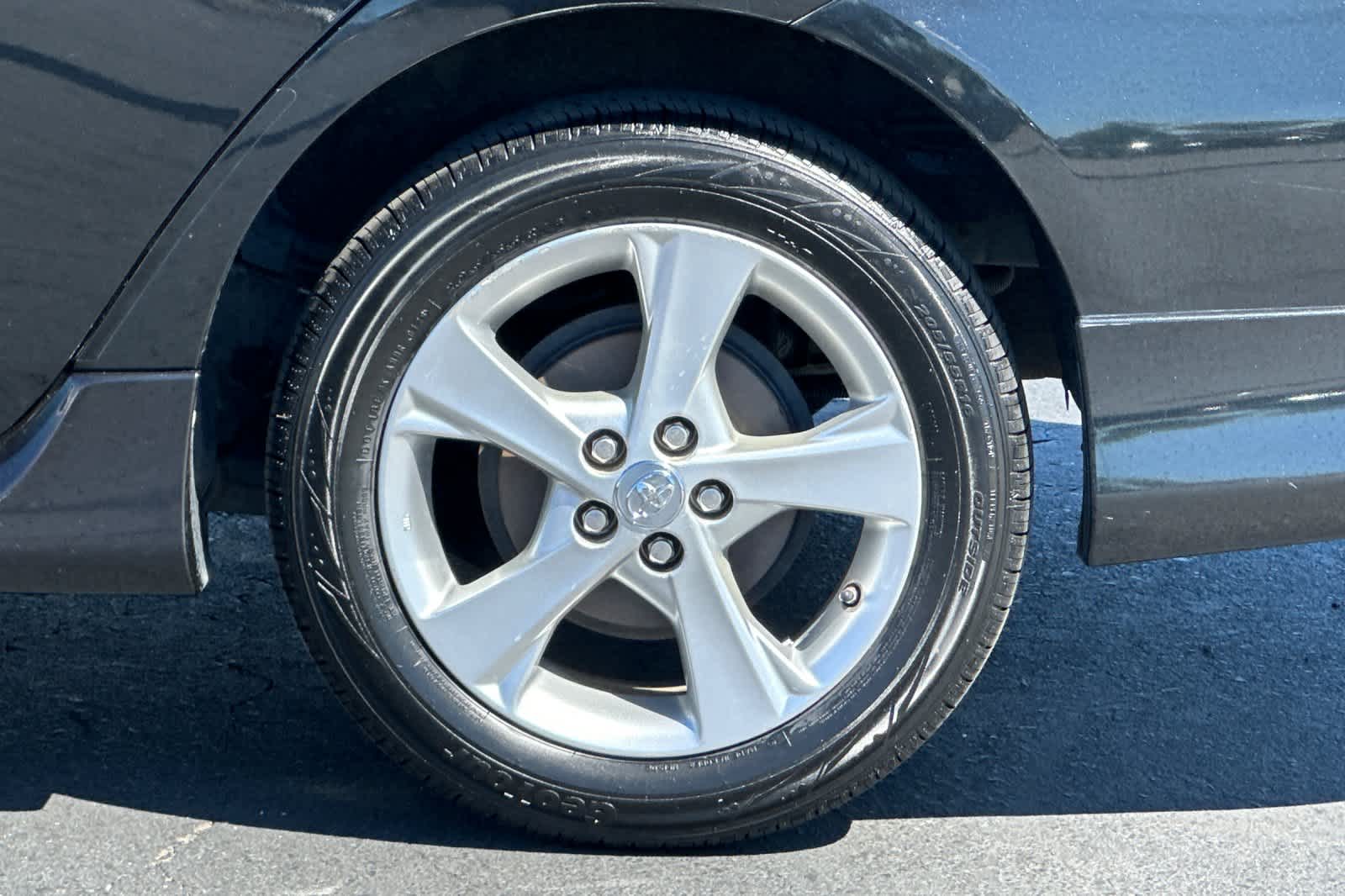 Thumbnail: 2011 Toyota Corolla - 28