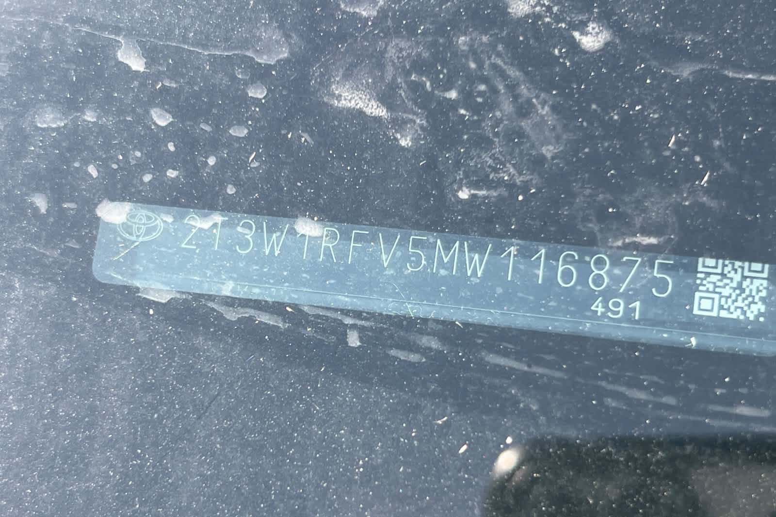 Thumbnail: 2021 Toyota RAV4 - 23