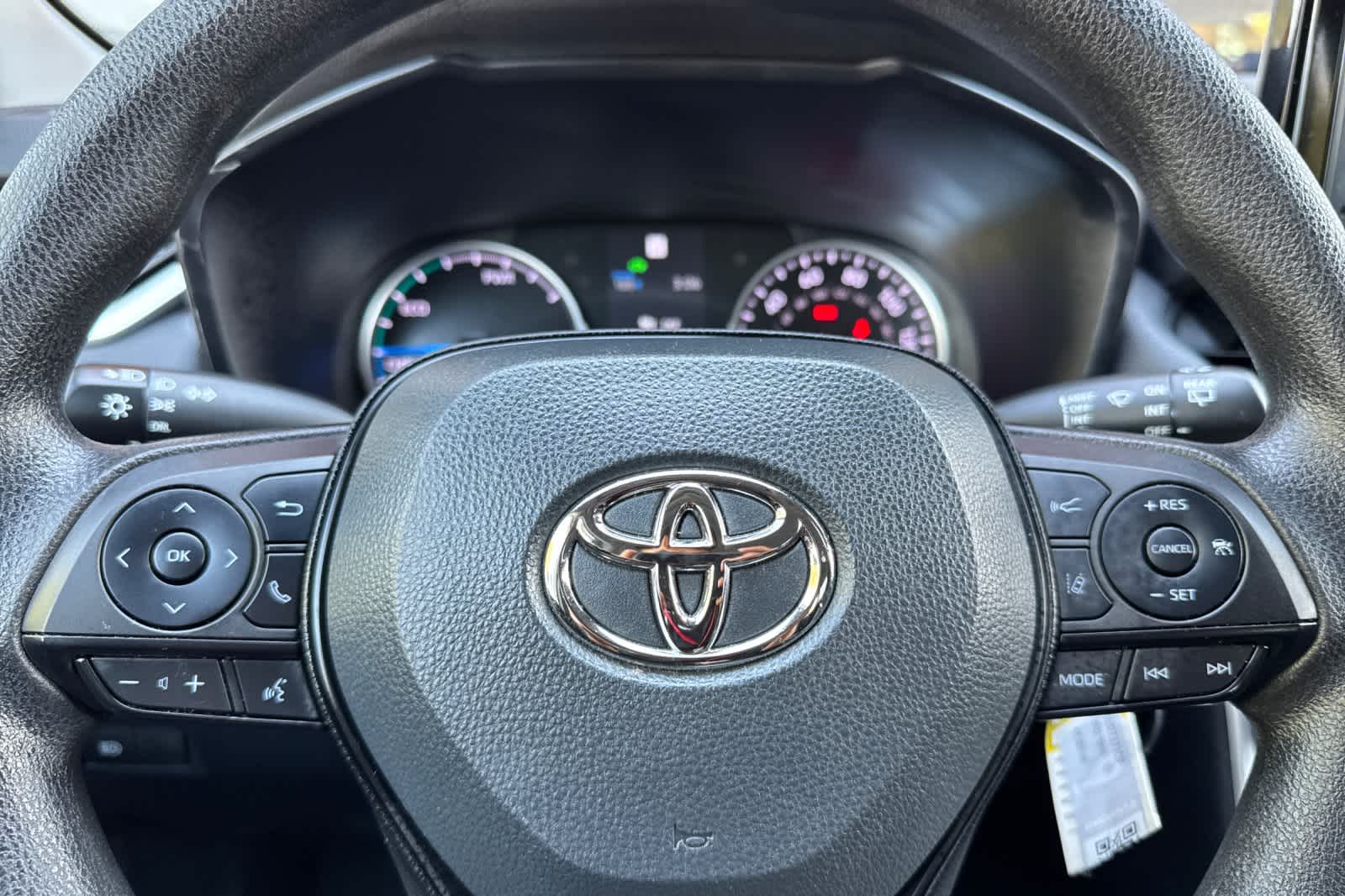 Thumbnail: 2022 Toyota RAV4 - 24