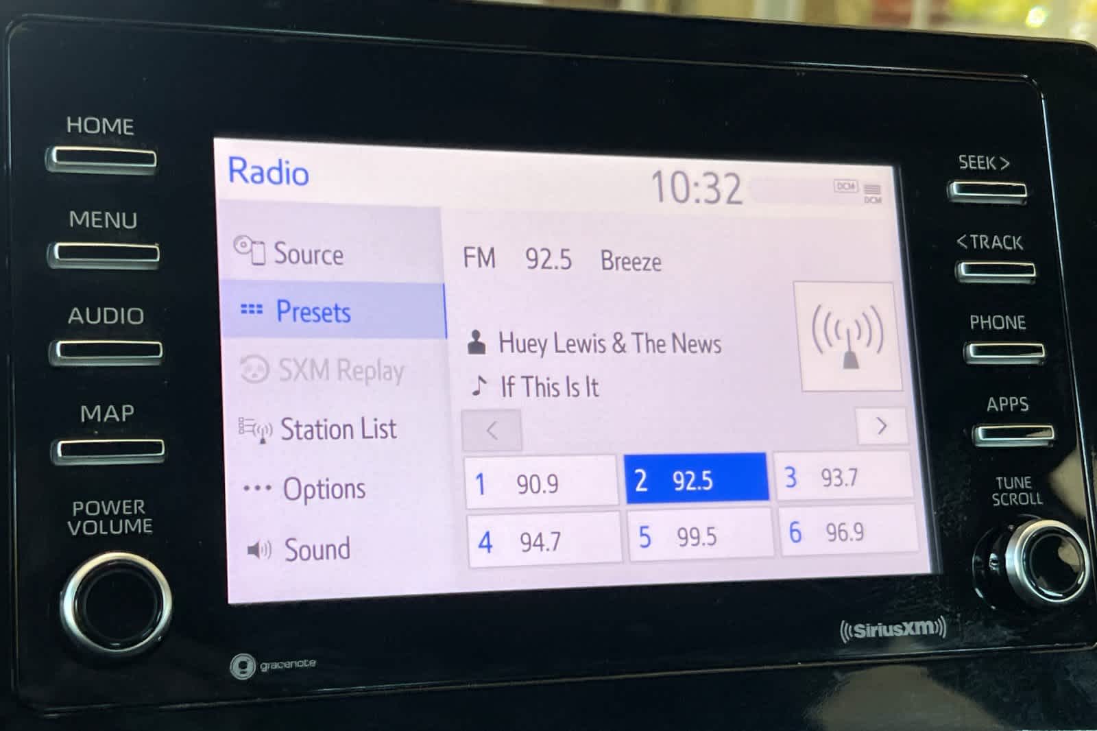 Thumbnail: 2023 Toyota Camry - 18