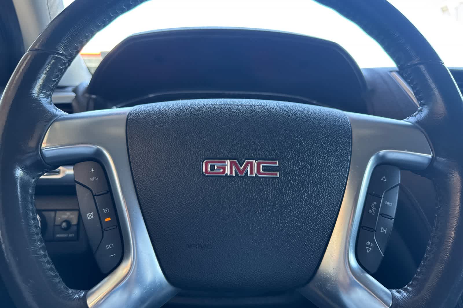 Thumbnail: 2014 GMC Acadia - 23