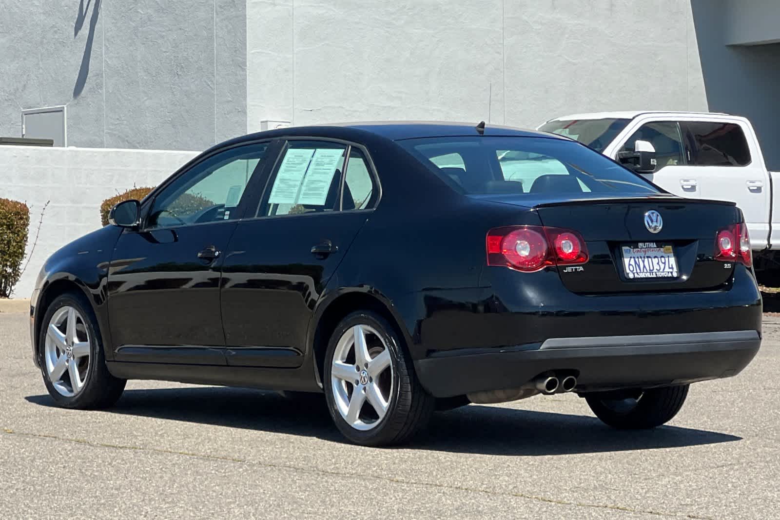 Thumbnail: 2010 Volkswagen Jetta - 7