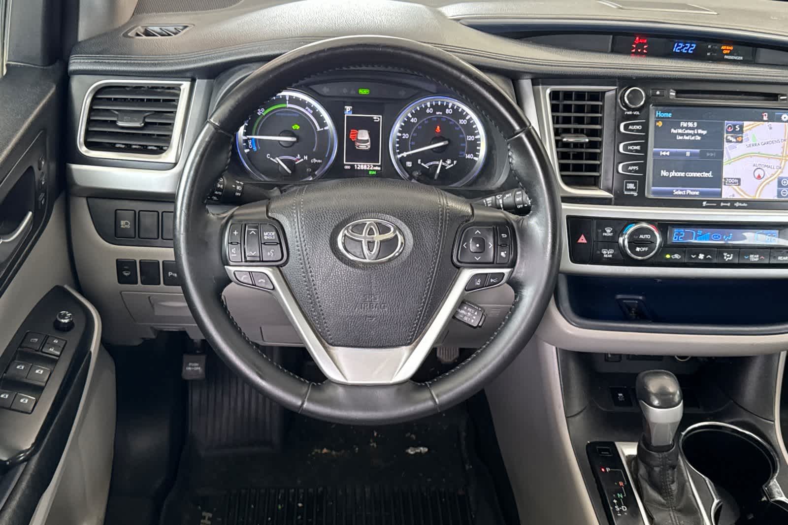 Thumbnail: 2018 Toyota Highlander - 15