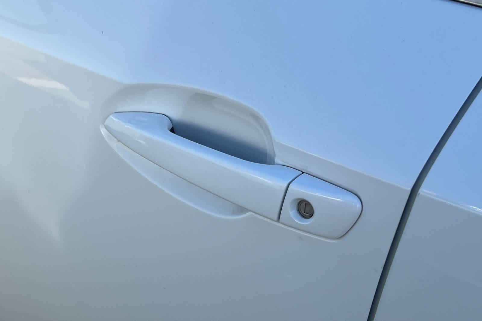 Thumbnail: 2021 Lexus IS - 19