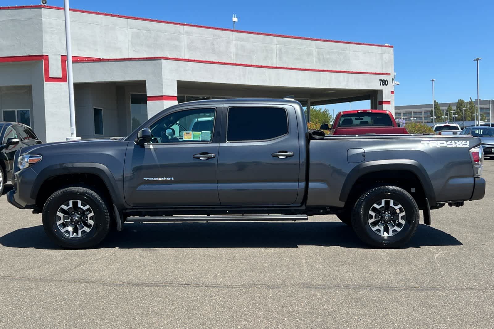 Thumbnail: 2023 Toyota Tacoma - 9