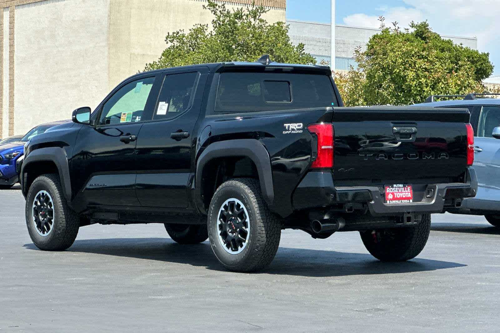 Thumbnail: 2025 Toyota Tacoma - 6