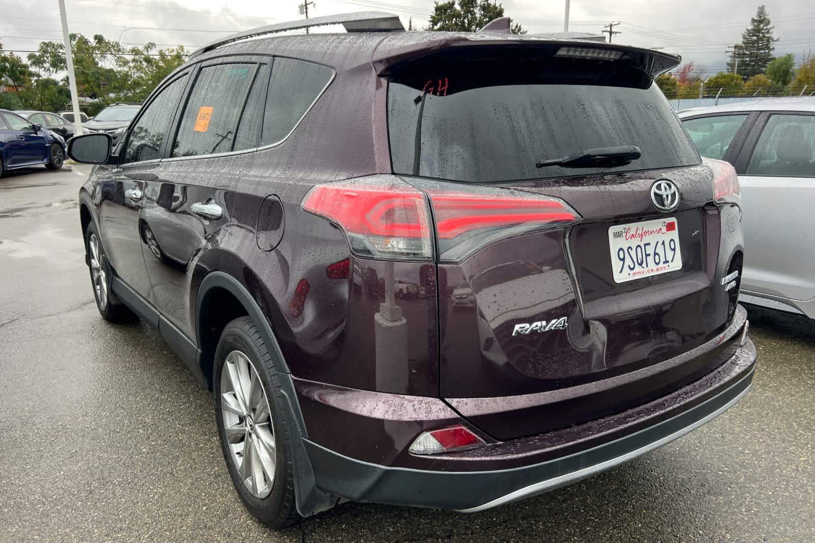 Thumbnail: 2017 Toyota RAV4 - 4