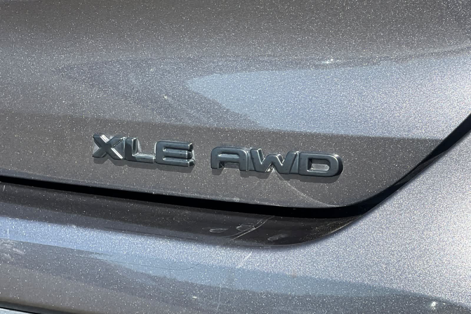 Thumbnail: 2021 Toyota Highlander - 33